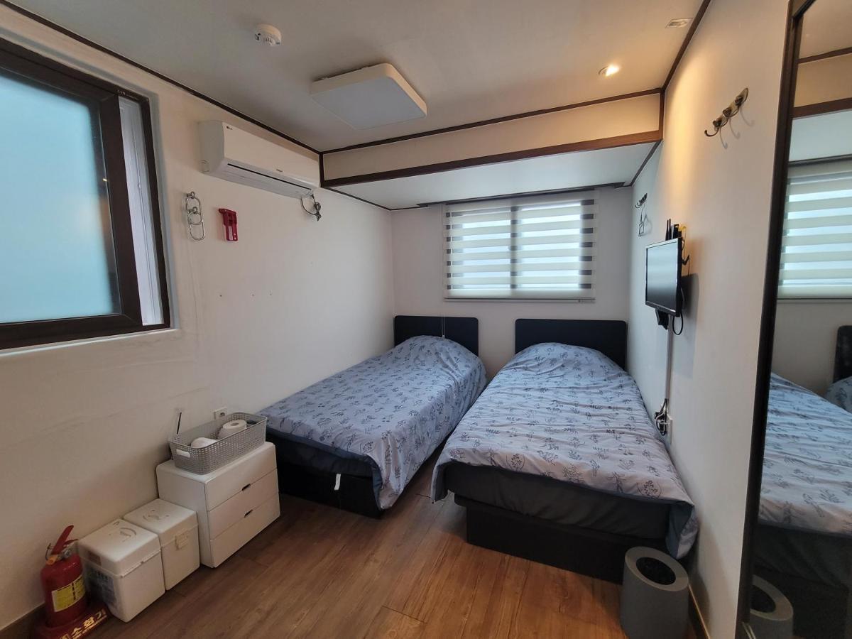 Olive Hostel Myeongdong Séoul Extérieur photo