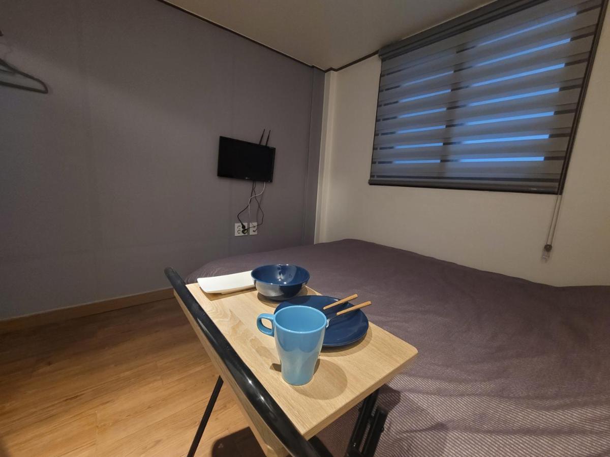 Olive Hostel Myeongdong Séoul Extérieur photo