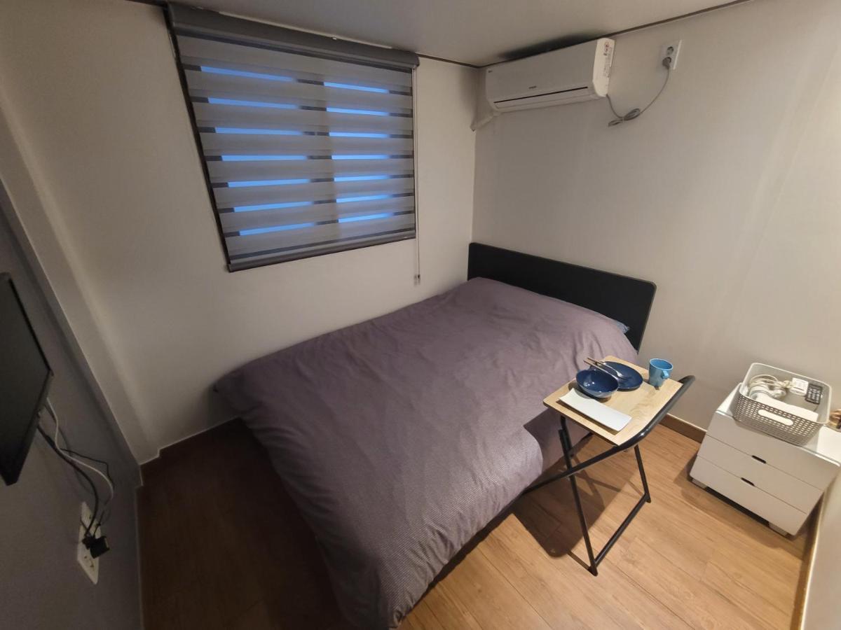 Olive Hostel Myeongdong Séoul Extérieur photo