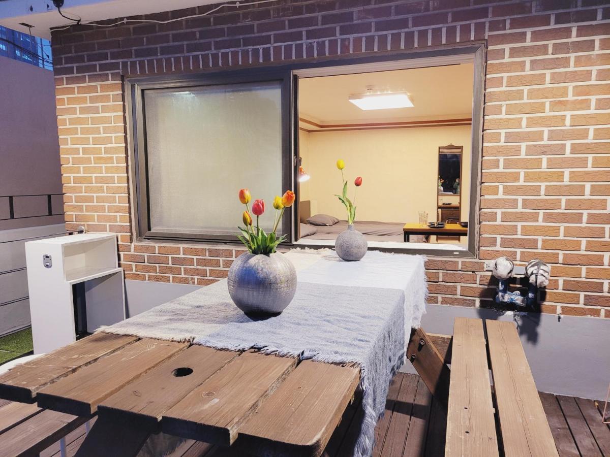 Olive Hostel Myeongdong Séoul Extérieur photo