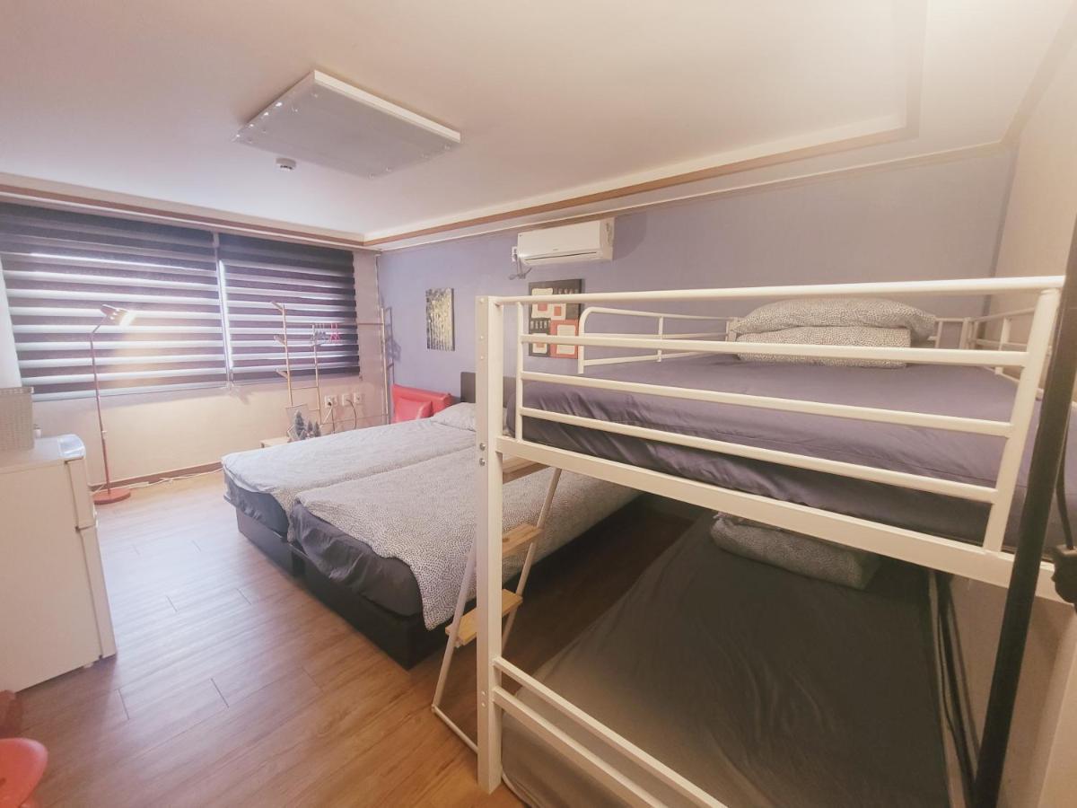 Olive Hostel Myeongdong Séoul Extérieur photo